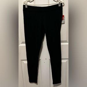 BNWT Black cotton women’s leggings. Ankle length